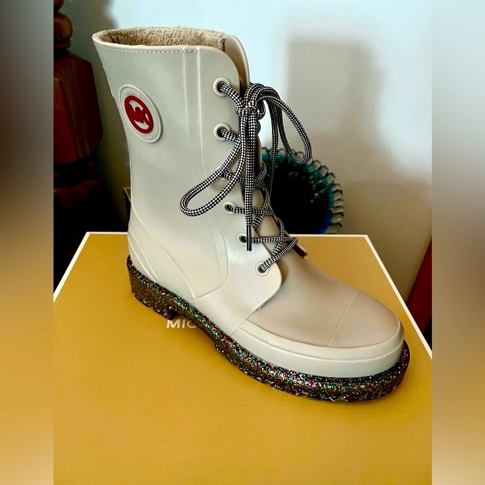 Michael Kors White Boots with Glitter Sole